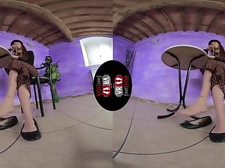 Irresistible Aradia Taunts You With Her Painted-toenail Feet - Foot Worship Virtual Reality Solo Movie